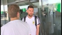 Messi aterriza en Barcelona tras la eliminación de Argentina del Mundial de Rusia