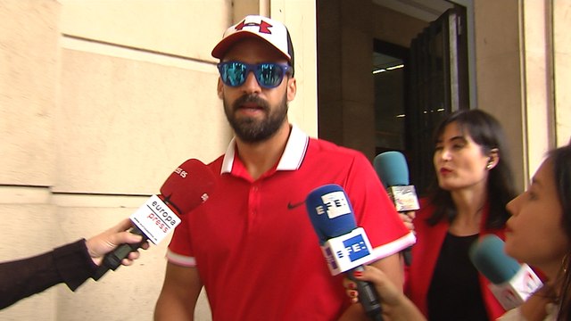 Miembros de 'La Manada' acuden a los juzgados a firmar