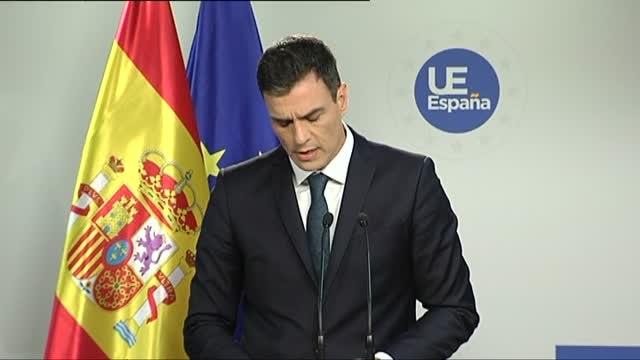 Pedro Sánchez acuerda con Merkel acoger refugiados que viven en Alemania