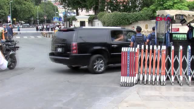 CUMHURBAŞKANI ERDOĞAN VE BARZANİ GÖRÜŞME İÇİN DOLMABAHÇE OFİSTE 1