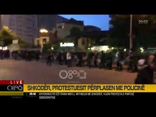 Shkodër protestuesit sërish përplasje me policinë