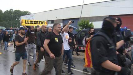 Coinciden dos concentraciones en contra y a favor del Rey en Girona