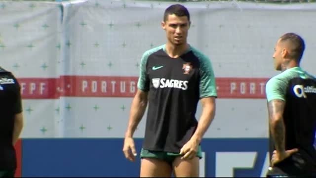 Cristiano Ronaldo lidera el entrenamiento de Portugal