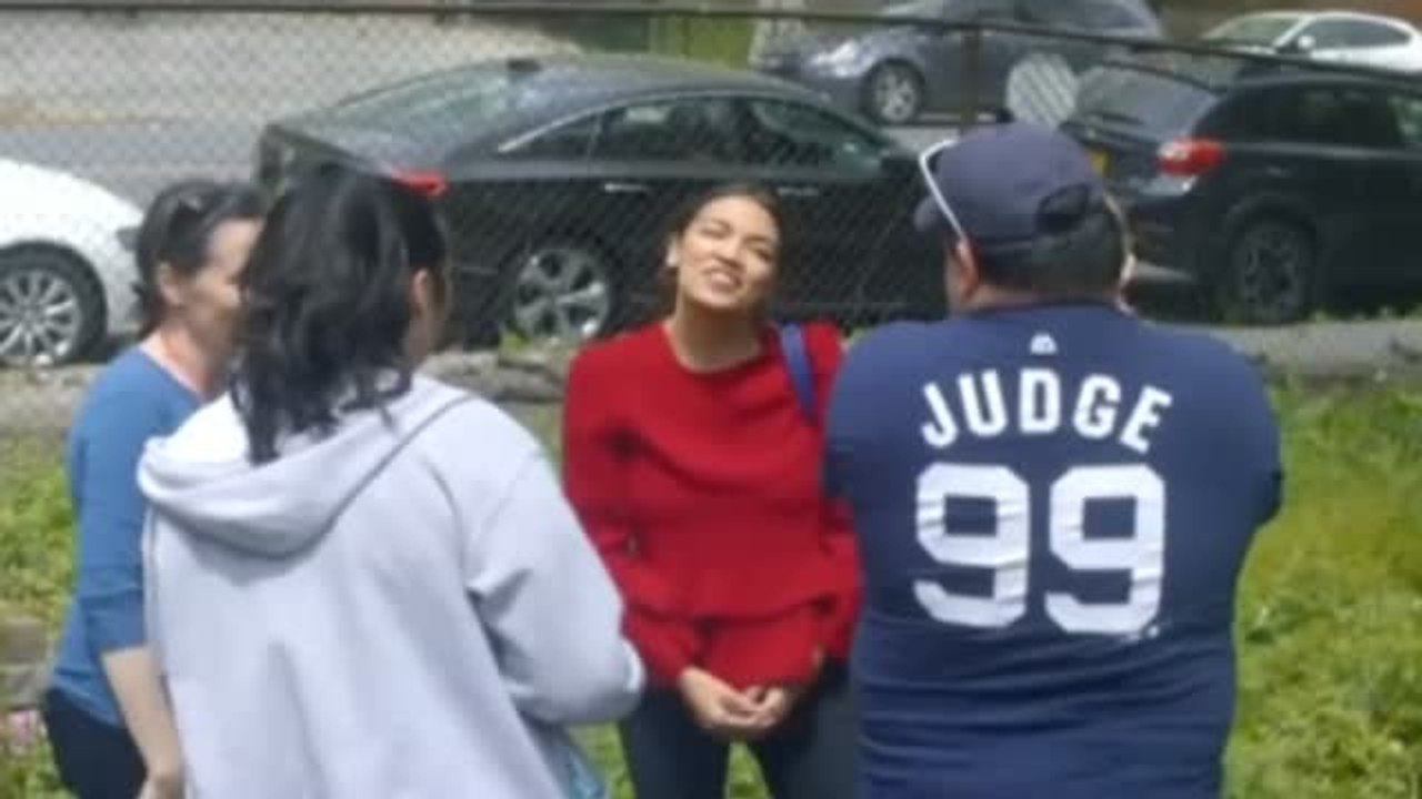 Una millennial, del Bronx y de origen latino gana las primarias demócratas en Nueva York