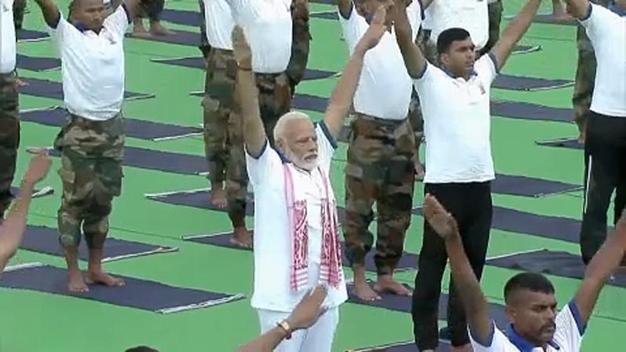 Jóga a békéért és a klímaváltozás ellen