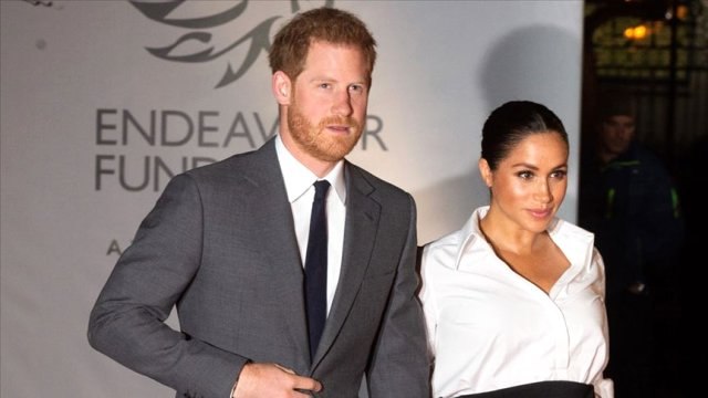 Prens Harry'nin dünyaca ünlü oyuncu Jennifer Anniston'a aşık olduğu iddia edildi