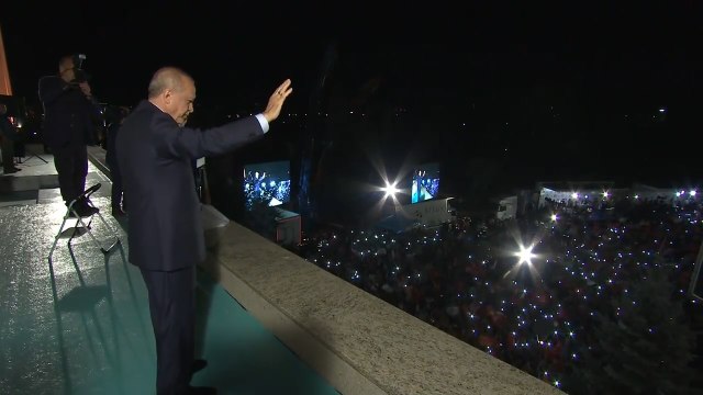 Erdogan interviene en Estambul tras vencer en los comicios