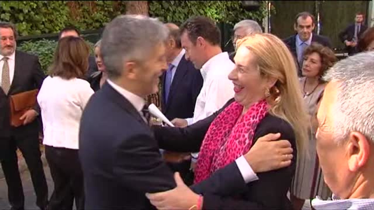 Ambiente cordial en el primer encuentro del ministro de Interior con las víctimas del terrorismo