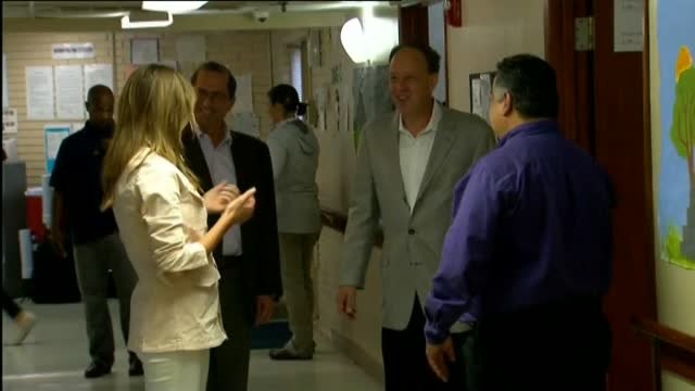 Melania Trump visita un centro de detención de inmigrantes en la frontera con México