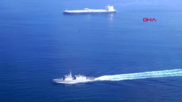 DHA DIŞ- Hindistan, Umman Körfezi'ne iki savaş gemisi sevk etti