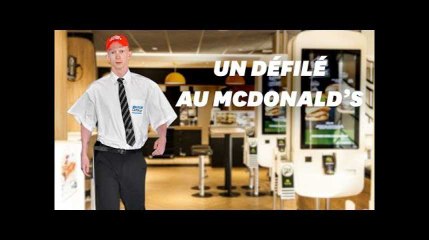 Скачать видео: À la Fashion Week de Paris, Vetements défile chez McDonald's