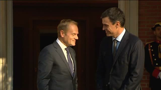 El presidente del Gobierno recibe en La Moncloa a Donald Tusk