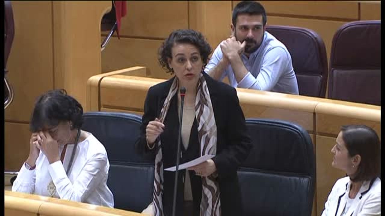 La ministra de Trabajo propone eliminar los aspectos "más perniciosos" de la reforma laboral del PP