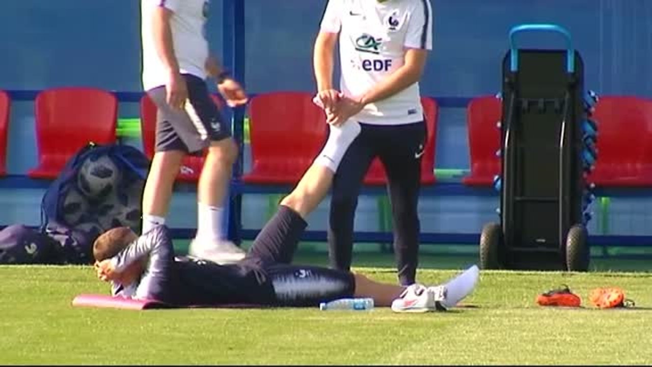 Griezmann, Umtiti y Lemar, tocados en el entrenamiento de Francia