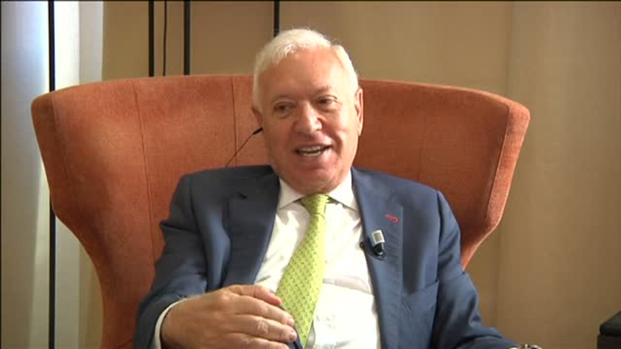 Margallo a Pablo Casado: "Nuestra pelea va a ser a florete, nunca con hachazos, veneno o golpes subecuatoriales"