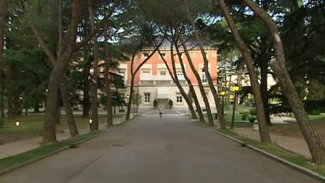 Sánchez corre en los jardines de la Moncloa en unas imágenes difundidas desde la presidencia del Gobierno