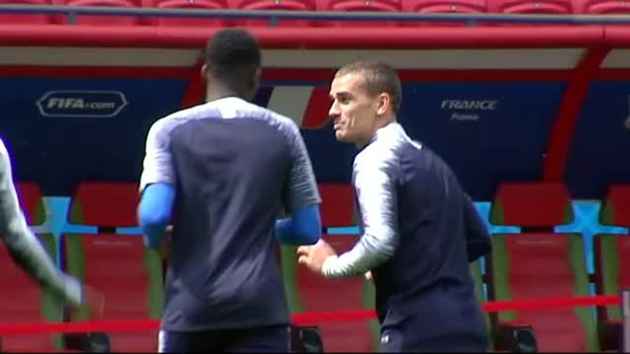 Griezmann entrena tras confirmar anoche que se queda en el Atleti