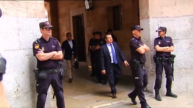 Torres tiene cinco días para entrar en prisión mientras que Matas se ahorra el trámite e ingresa directamente.