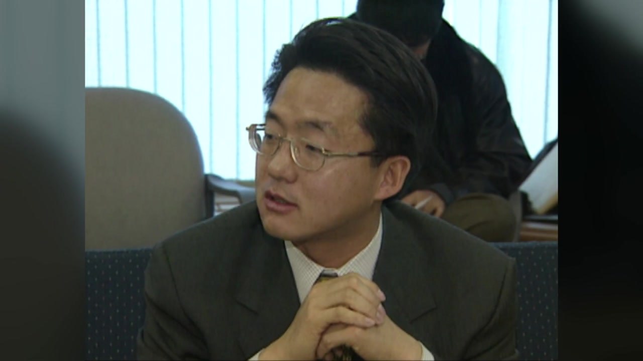 '320억 횡령' 정태수 아들 21년 만에 검거...성추행 '복면 남성' 검거 / YTN