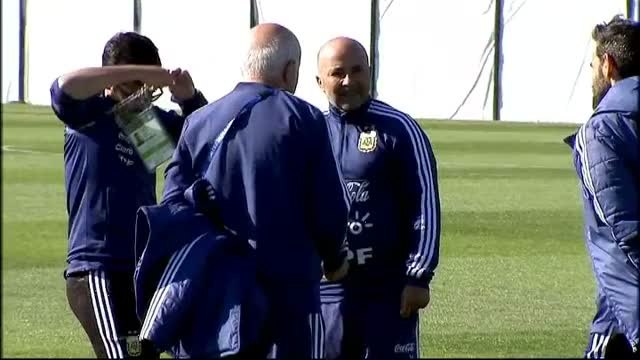 Locura con Messi en el entrenamiento de Argentina en Rusia