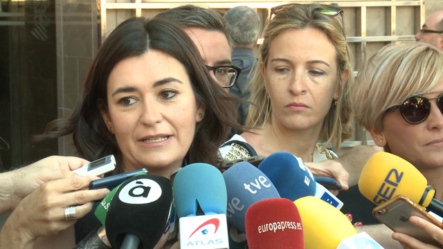 La ministra de Sanidad, reclama una salud pública y para todos.