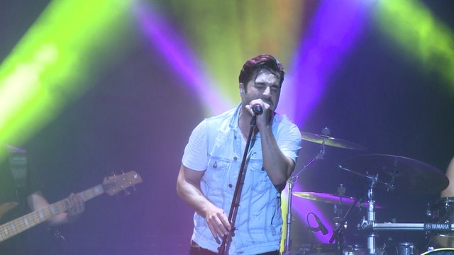 Bustamante se entrega una vez más a su público en Coslada