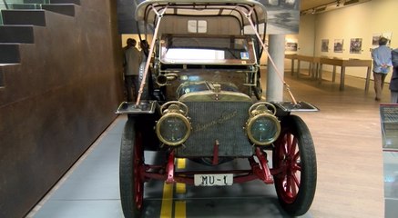 Murcia acoge la exposición '100 años sobre ruedas'