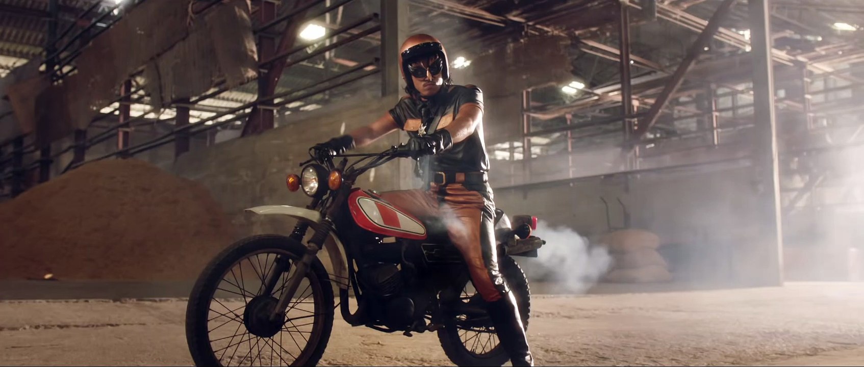 Hotel Transylvania 3 Summer Vacation - Dracula's Date