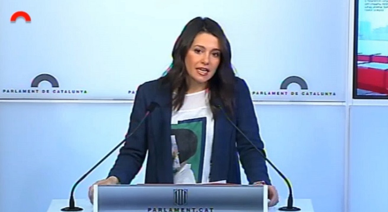 Arrrimadas no se reúne con Torra porque "amenaza a millones de catalanes"