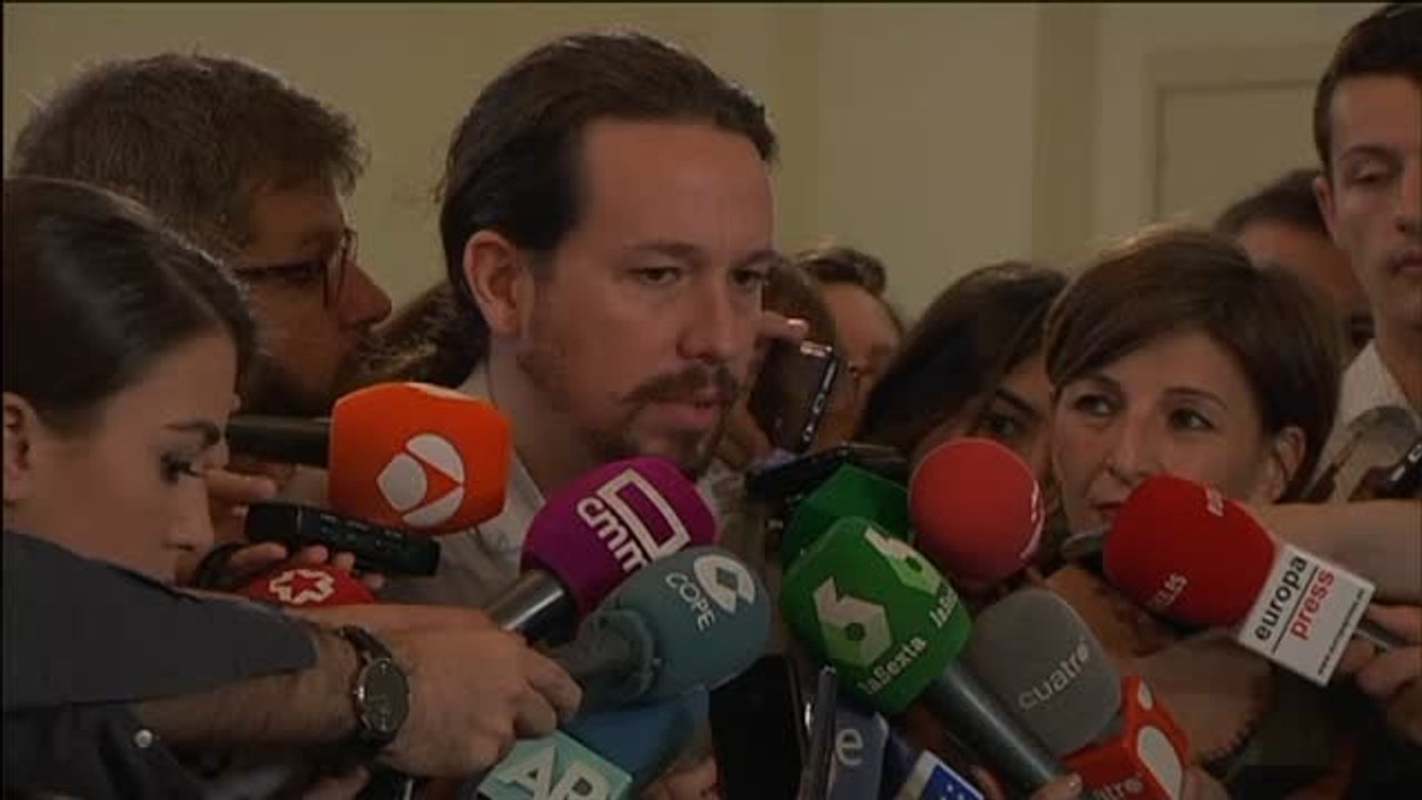 Pablo Iglesias recuerda a Pedro Sánchez la necesidad de pactos: "Tenemos la mano tendida"