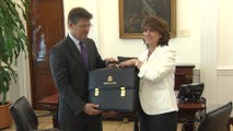 Rafael Catalá entrega la cartera de Justicia a Dolores Delgado