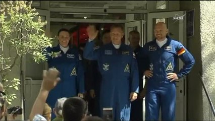 下载视频: Cohete Soyuz partió con tres astronautas hacia Estación Espacial