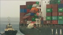Un barco taiwanés logra atracar en Sidney tras perder parte de la carga