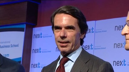 Aznar se compromete con los españoles a reconstruir el "centro derecha"