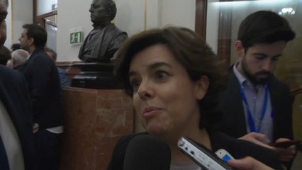 Santamaría dice que nunca han valorado la dimisión de Rajoy