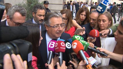 Zoido se declara "políticamente asombrado"