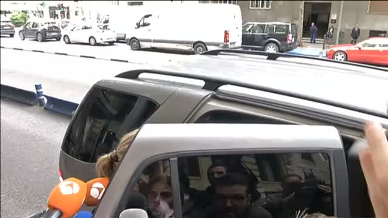 La mujer de Bárcenas ingresa en prisión a la espera de reunir la fianza