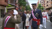 Miles de personas arropan a los Reyes en el desfile de las Fuerzas Armadas