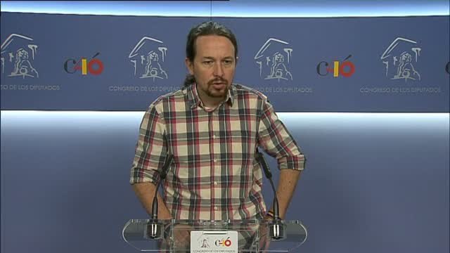 Pablo Iglesias ofrece su apoyo al PSOE en una moción de censura para sacar al partido delincuente del Gobierno