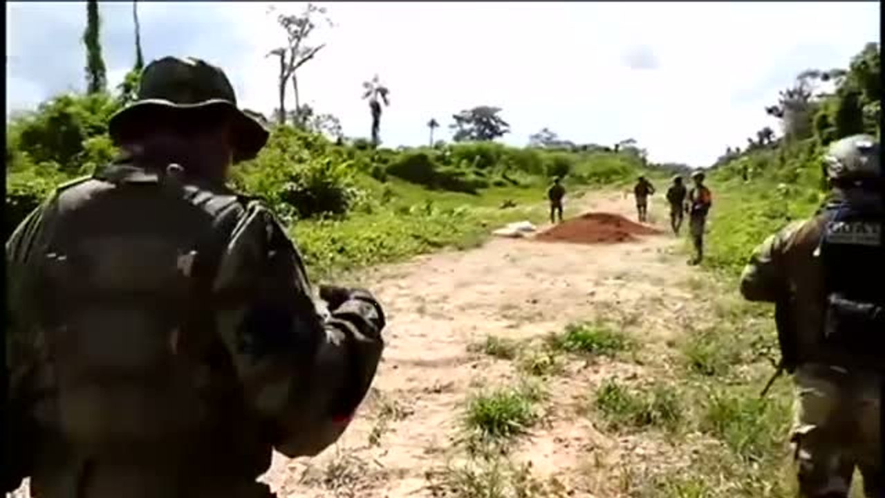 Perú vuela por los aires las pistas de aterrizaje de los narcos