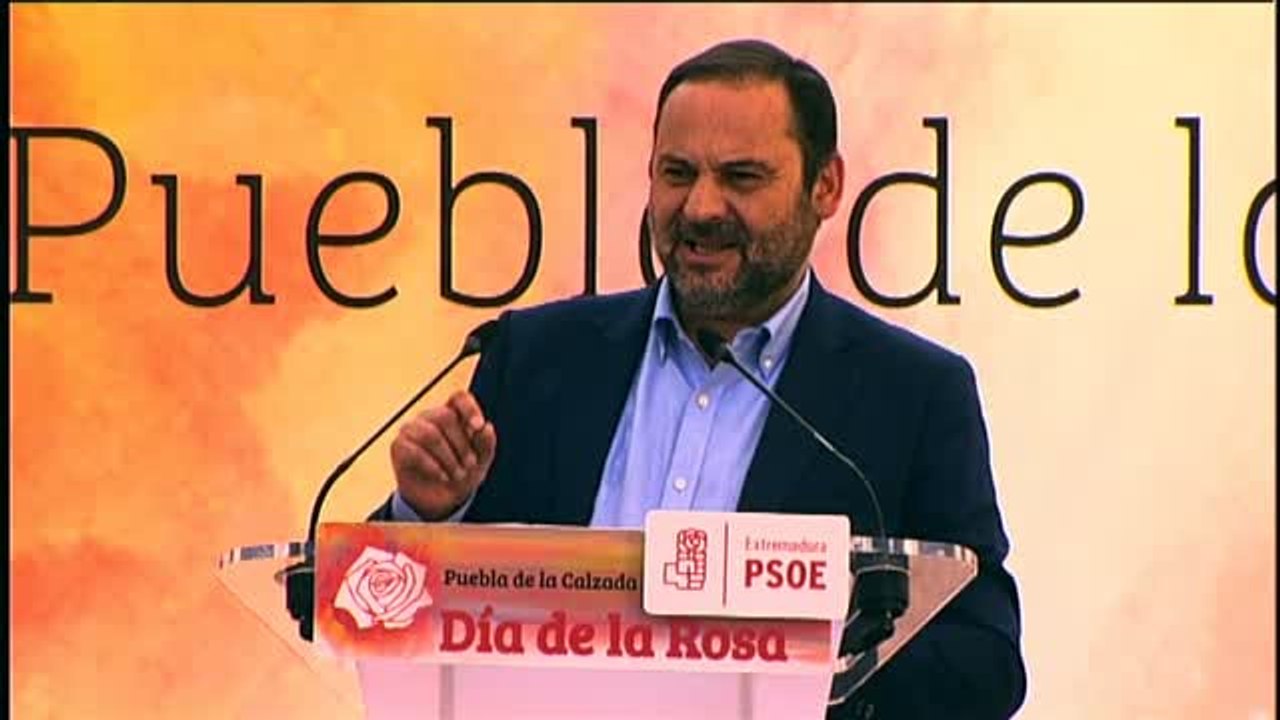 Ábalos tacha de "populismo xenófobo" el desafío independentista en Cataluña