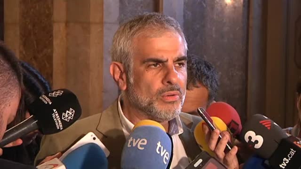 Ciutadans "lamenta" que el primer acto de Torra haya sido "un show para reírse de los catalanes"