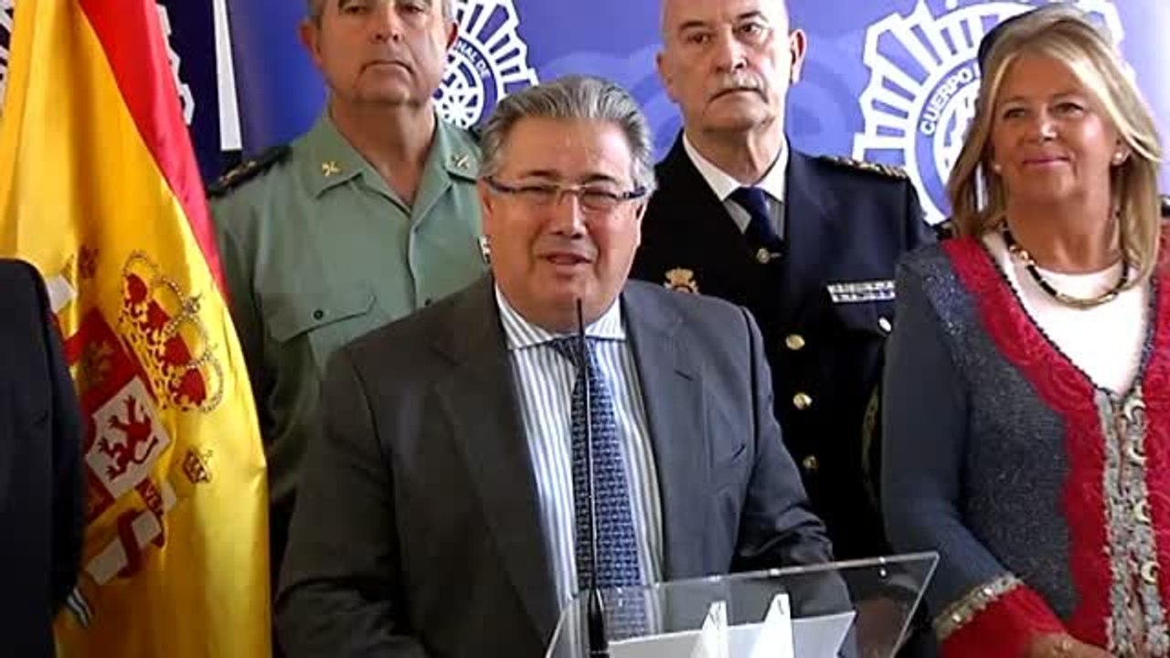 Zoido sostiene que la agresión de Algeciras se produjo sin saber que implicaba a guardias civiles