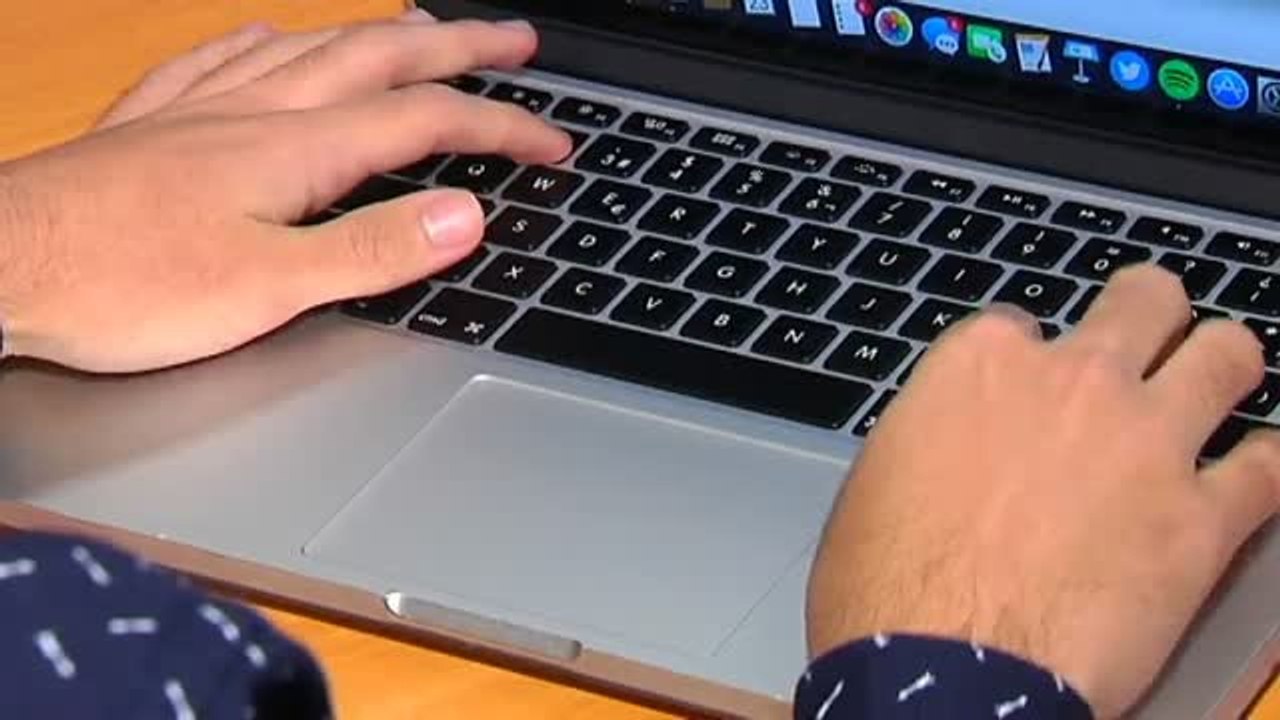 La víctima de 'la Manada' denuncia las filtraciones de su datos personales