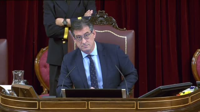 Rajoy a Rivera: Compórtese usted como se está comportando el PSOE en el tema de Cataluña y nos irá mucho mejor