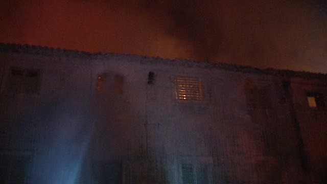 Se incendia el Palacio de Osuna de Aranjuez provocando el desalojo de los vecinos colindantes