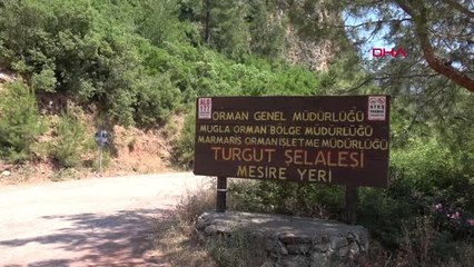 MUĞLA Doğa harikası şelaledeki kayalar yazı tahtasına çevirildi