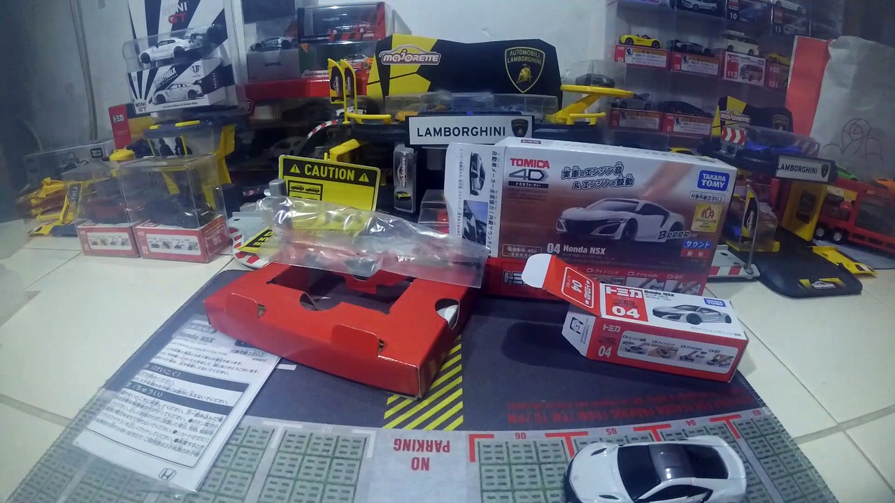 Tomica 4D 04 Honda NSX Casino White Pearl トミカ4D 04 ホンダ NSX カジノホワイト・パール