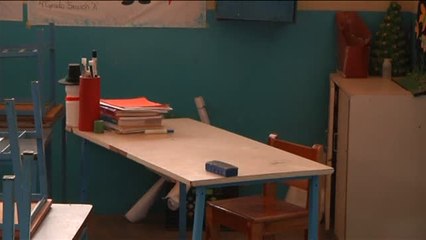 Sin almuerzos gratis, la crisis vacía los colegios en Venezuela