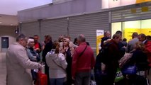 Vueling cancela hoy 122 vuelos en España por la huelga de sus pilotos